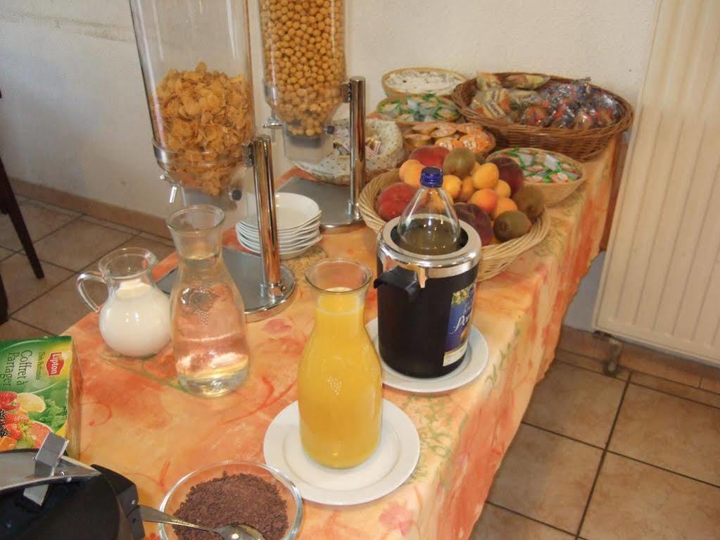 Hôtel De France Chalabre Buitenkant foto